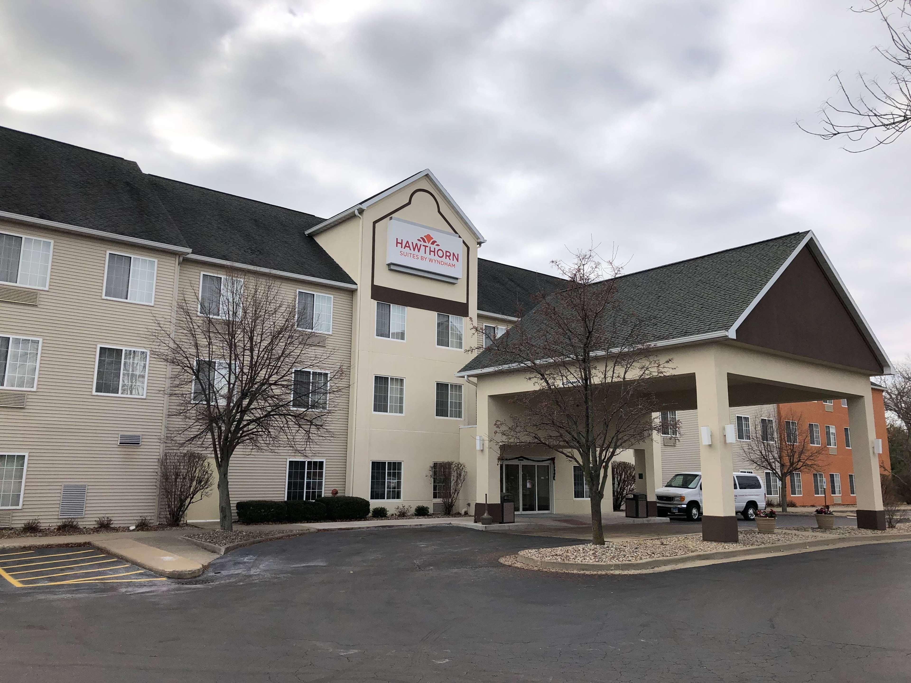 Hawthorn Extended Stay By Wyndham Decatur Exterior photo